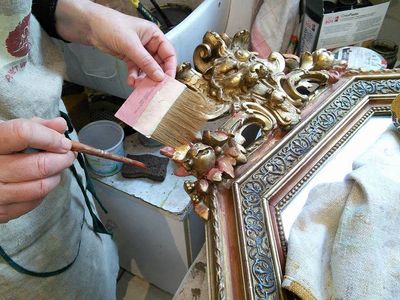 Restauration d'un cadre ancien, manques et dorure